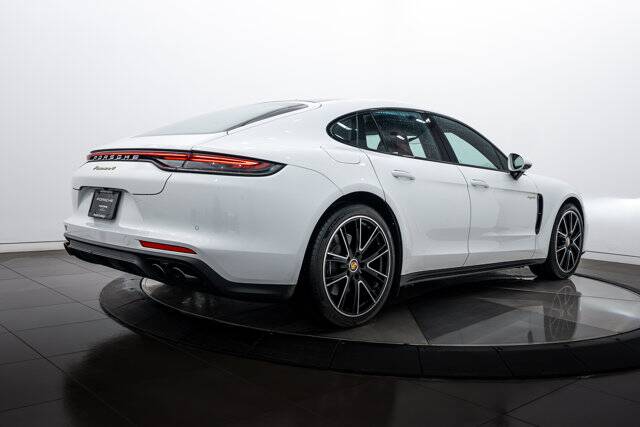 2022 Panamera 4 E-Hybrid picture #7