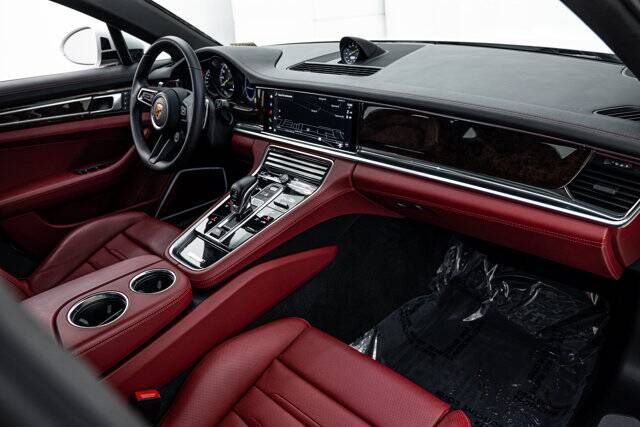 2022 Panamera 4 E-Hybrid picture #12