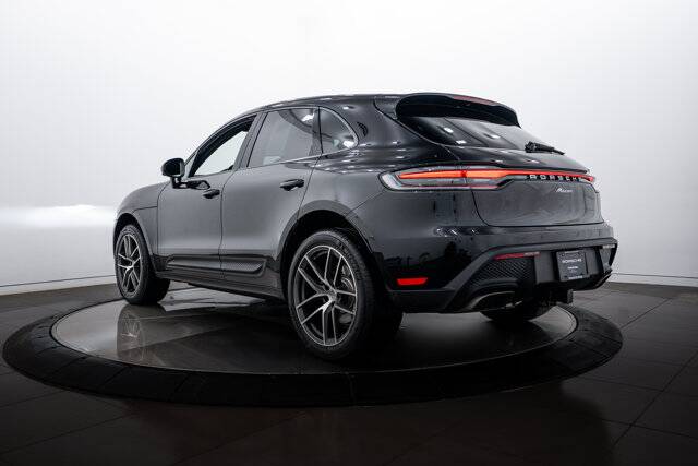 2026 Macan picture #3