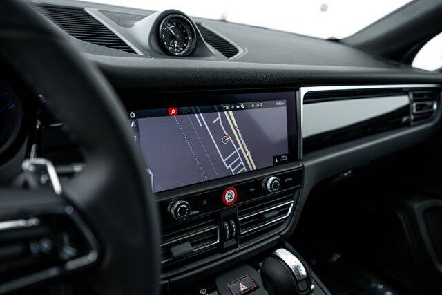 2026 Macan picture #15