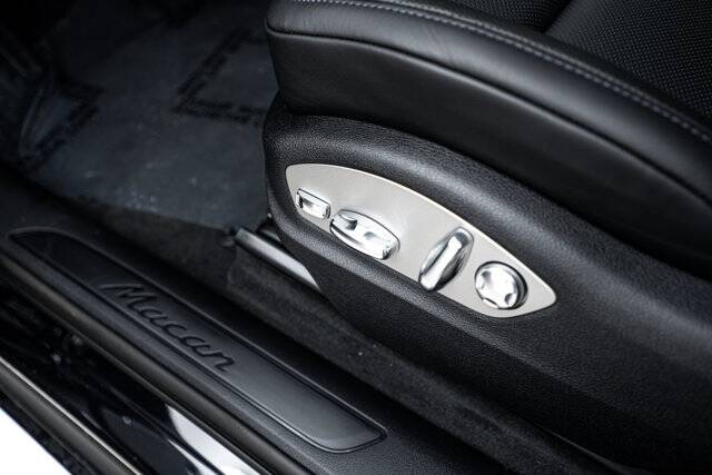 2026 Macan picture #19