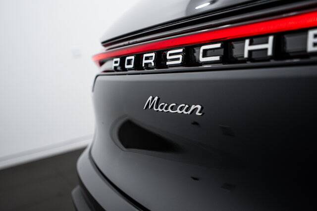 2026 Macan picture #26