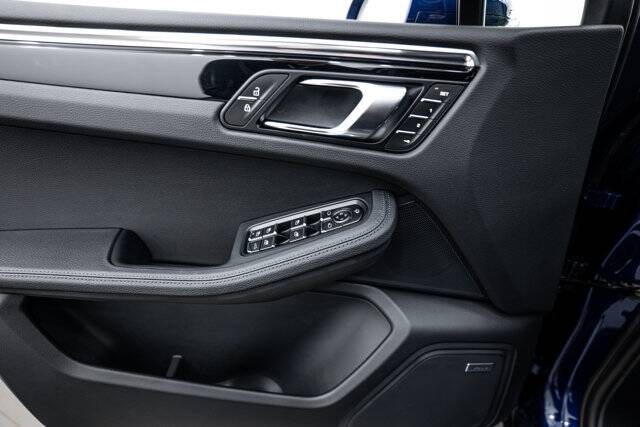 2026 Macan picture #19