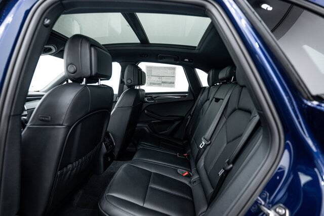 2026 Macan picture #25