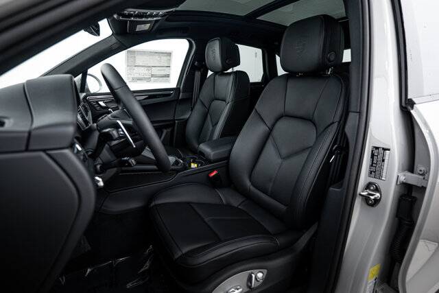 2026 Macan picture #5