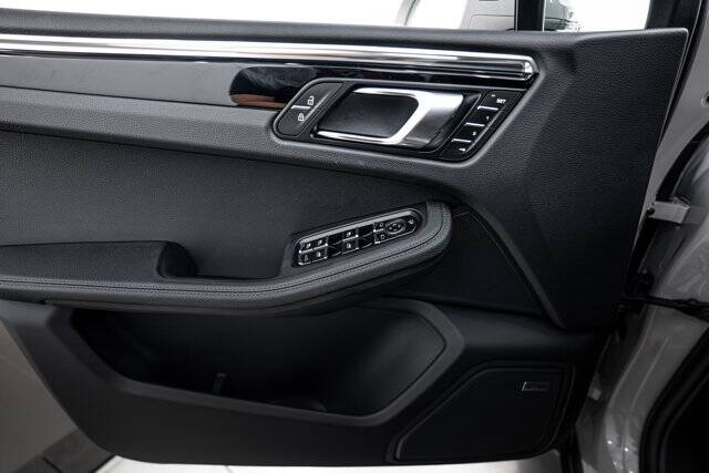 2026 Macan picture #15