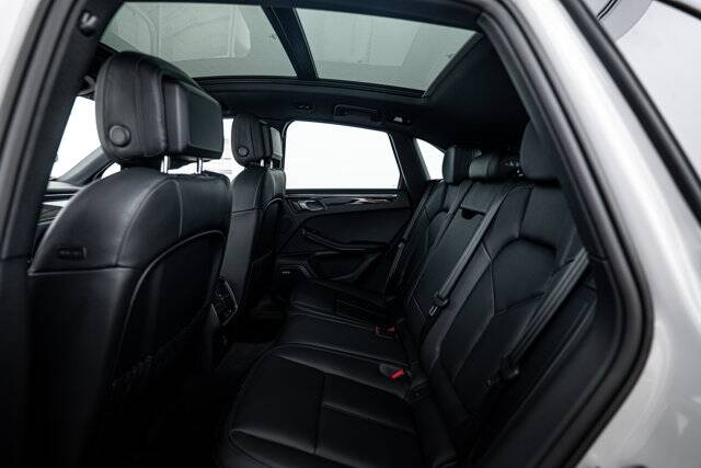 2026 Macan picture #22