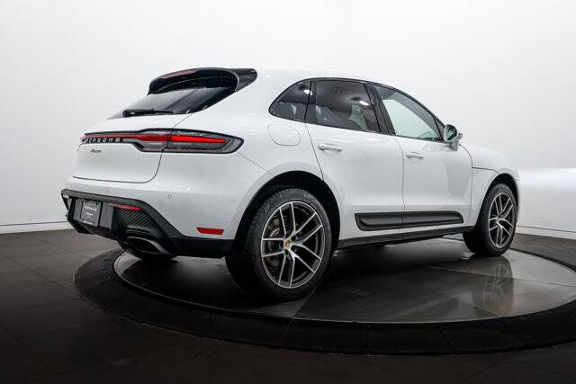 2026 Macan picture #7