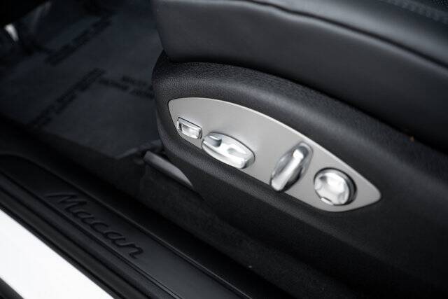 2026 Macan picture #16