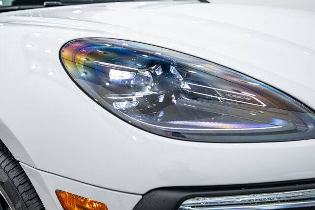 2026 Macan picture #25