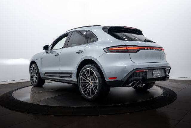 2026 Macan picture #3