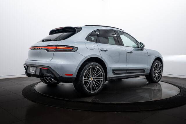 2026 Macan picture #7