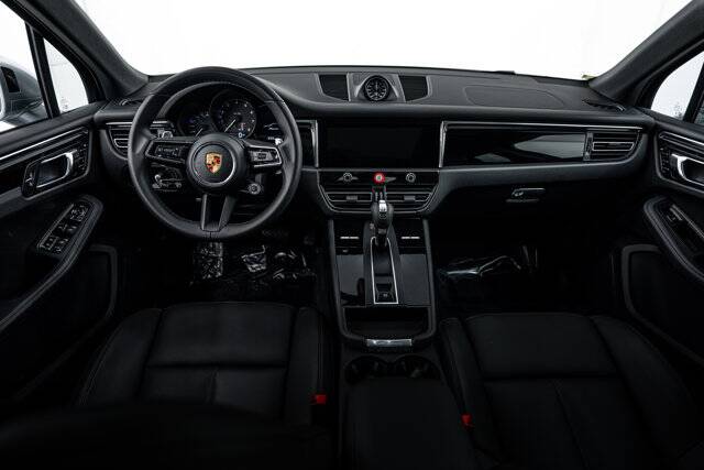 2026 Macan picture #12