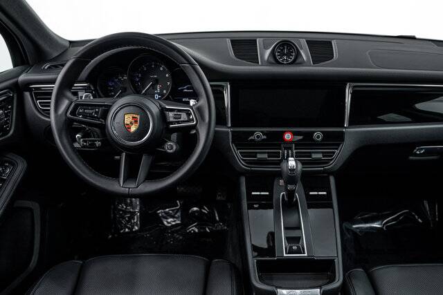 2026 Macan picture #13