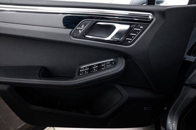 2026 Macan picture #18