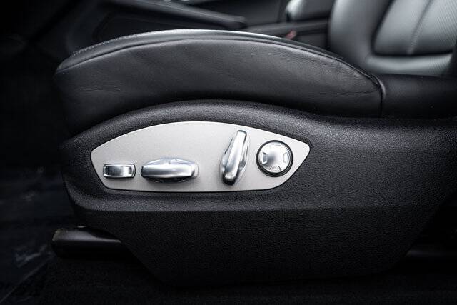 2026 Macan picture #20