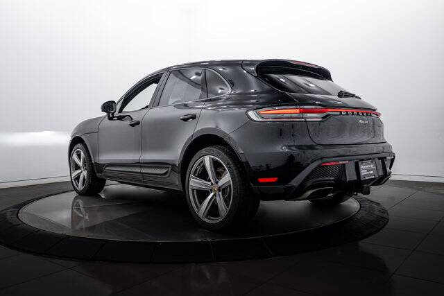 2026 Macan picture #3
