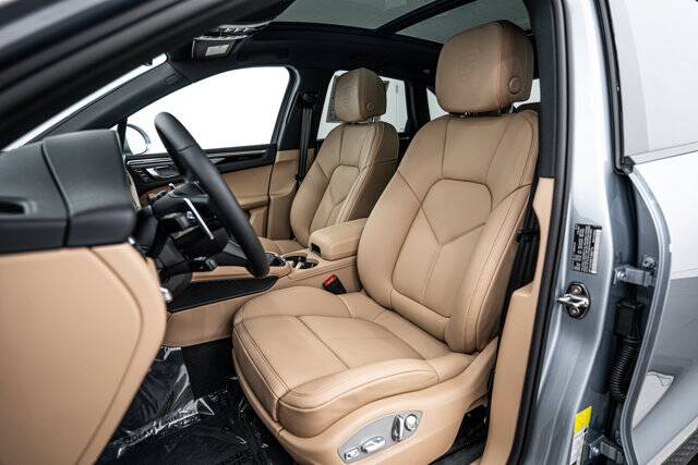 2026 Macan picture #5