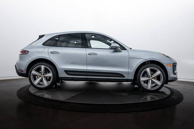 2026 Macan picture #8