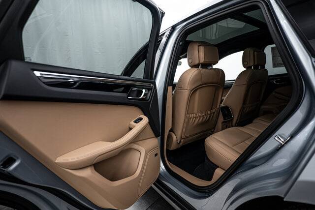 2026 Macan picture #19