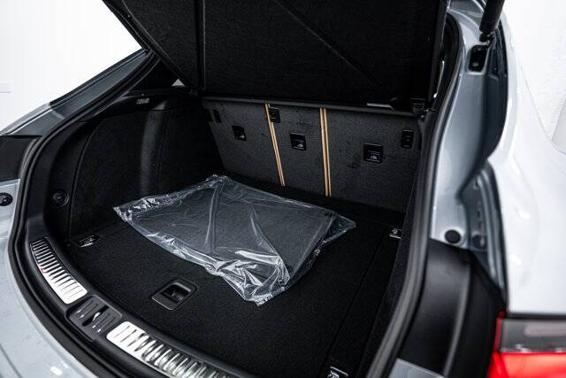 2026 Macan picture #24