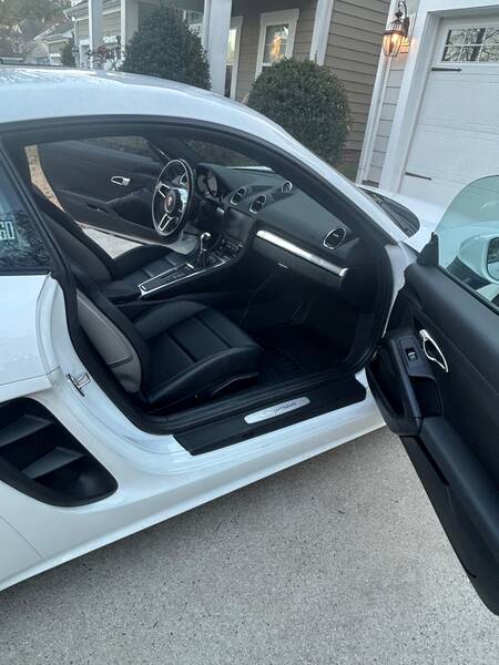 2018 Cayman picture #5