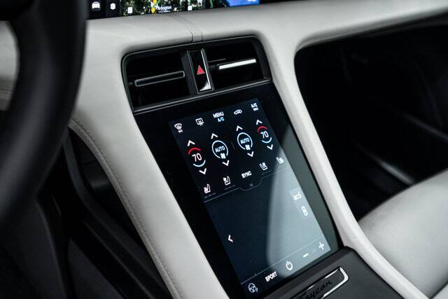 2023 Taycan 4S picture #17