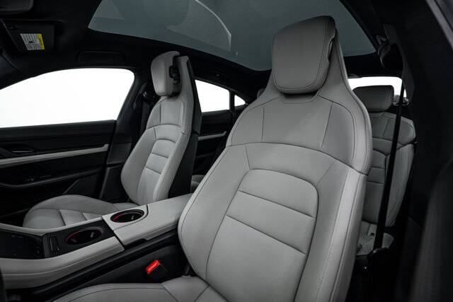 2023 Taycan 4S picture #21