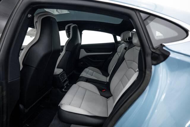 2023 Taycan 4S picture #23