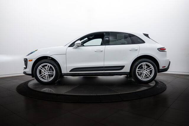 2026 Macan picture #2