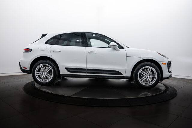2026 Macan picture #8