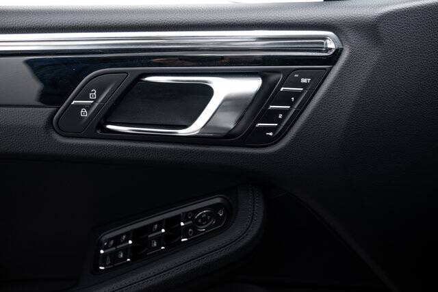 2026 Macan picture #12