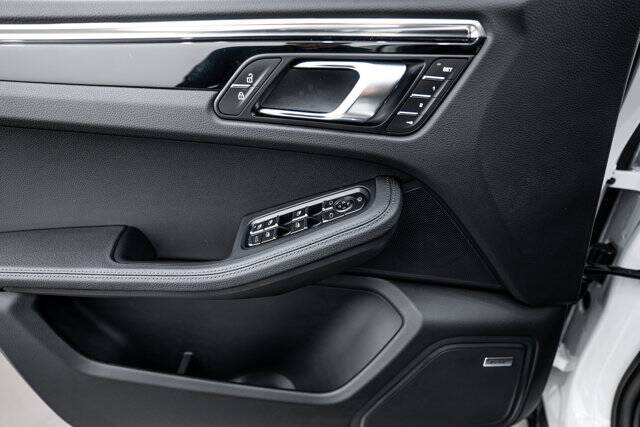 2026 Macan picture #18