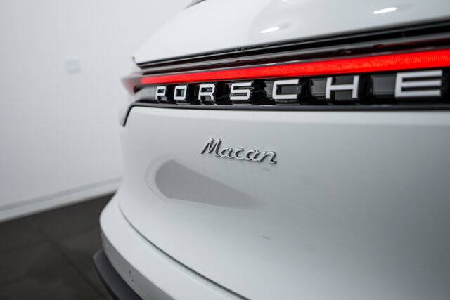 2026 Macan picture #26