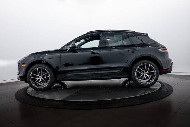 2026 Macan picture #2