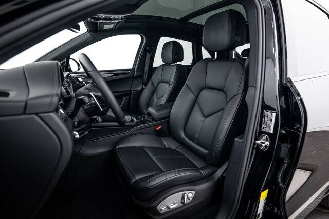 2026 Macan picture #5