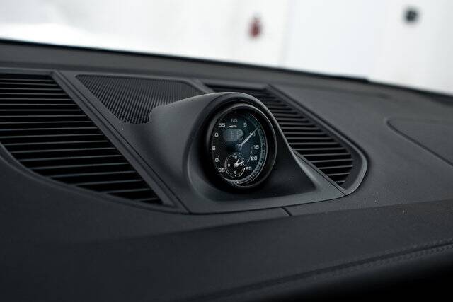 2026 Macan picture #17