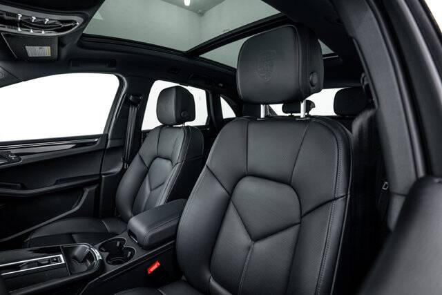 2026 Macan picture #22