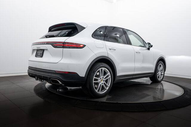 2023 Cayenne picture #7