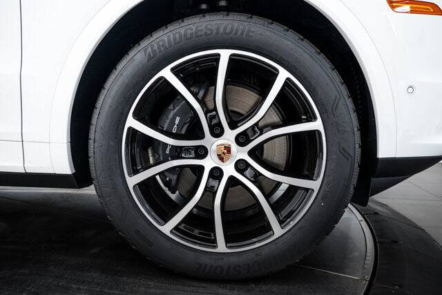 2026 Cayenne picture #11