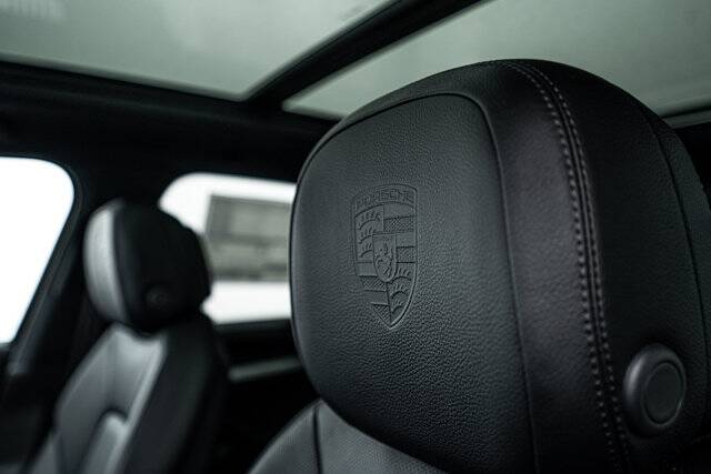 2026 Cayenne picture #22