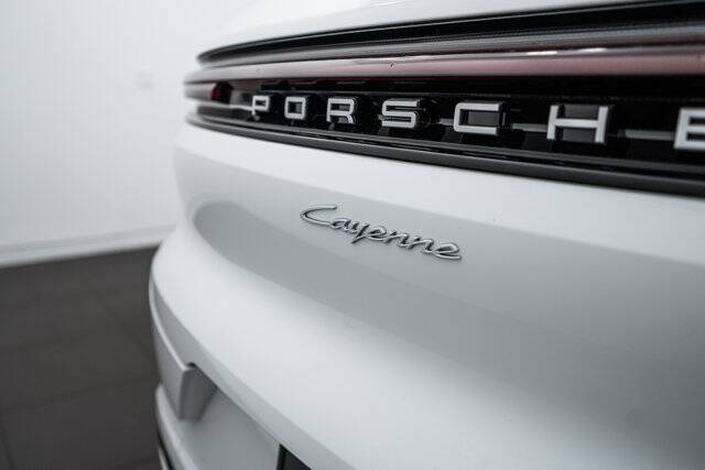 2026 Cayenne picture #27