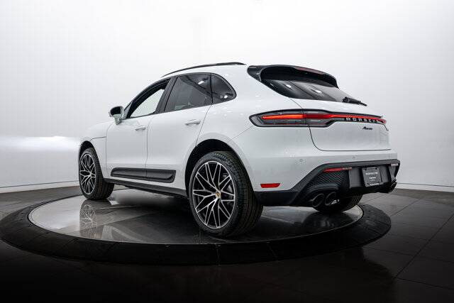 2026 Macan picture #3