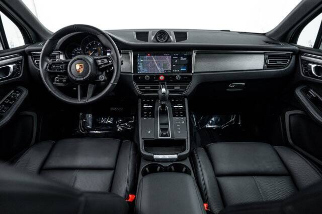 2026 Macan picture #12