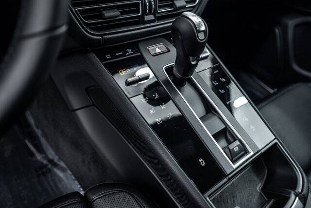 2026 Macan picture #14