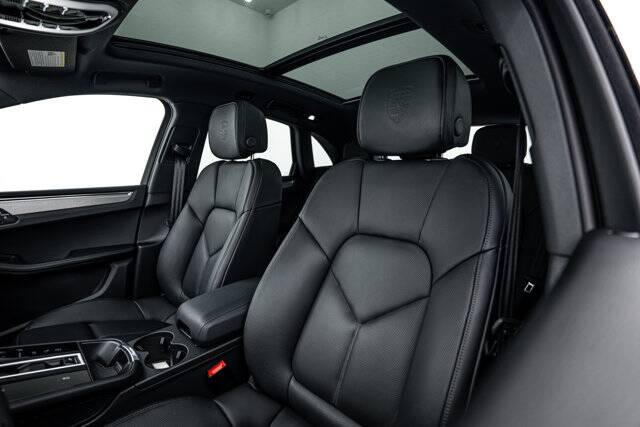 2026 Macan picture #20
