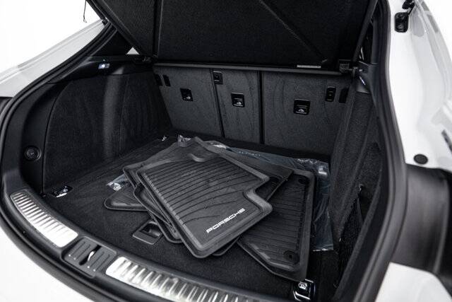 2026 Macan picture #26