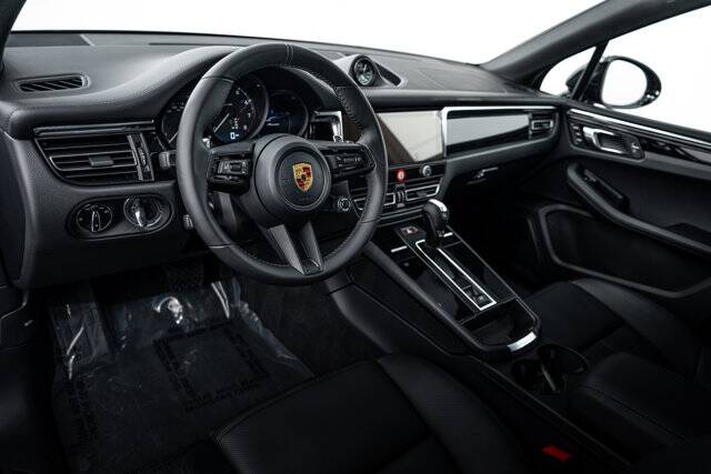 2026 Macan picture #4