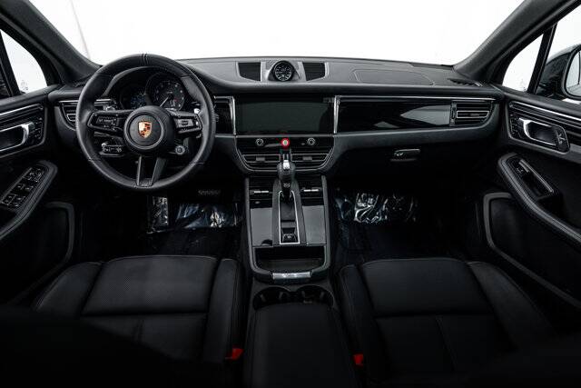 2026 Macan picture #12