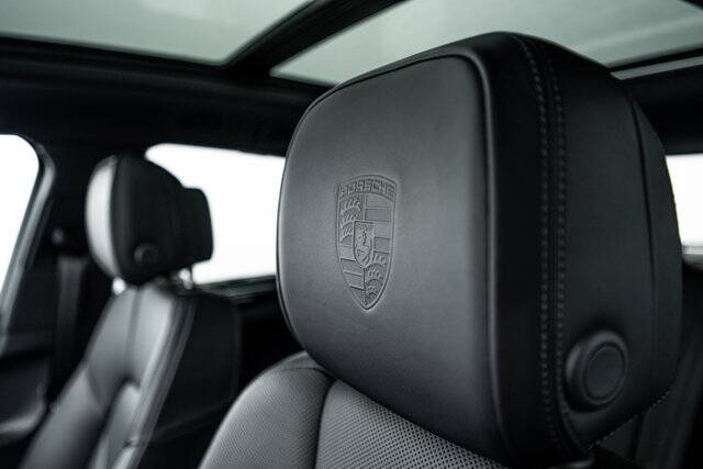 2026 Macan picture #22